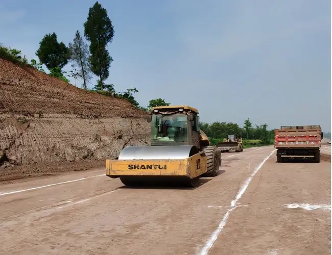 土默特左道路施工